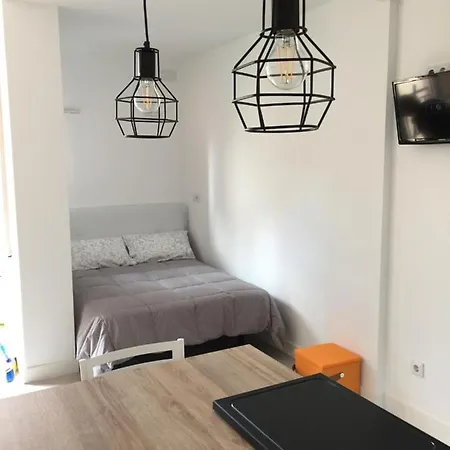 Acogedor Loft En * 托雷维耶哈